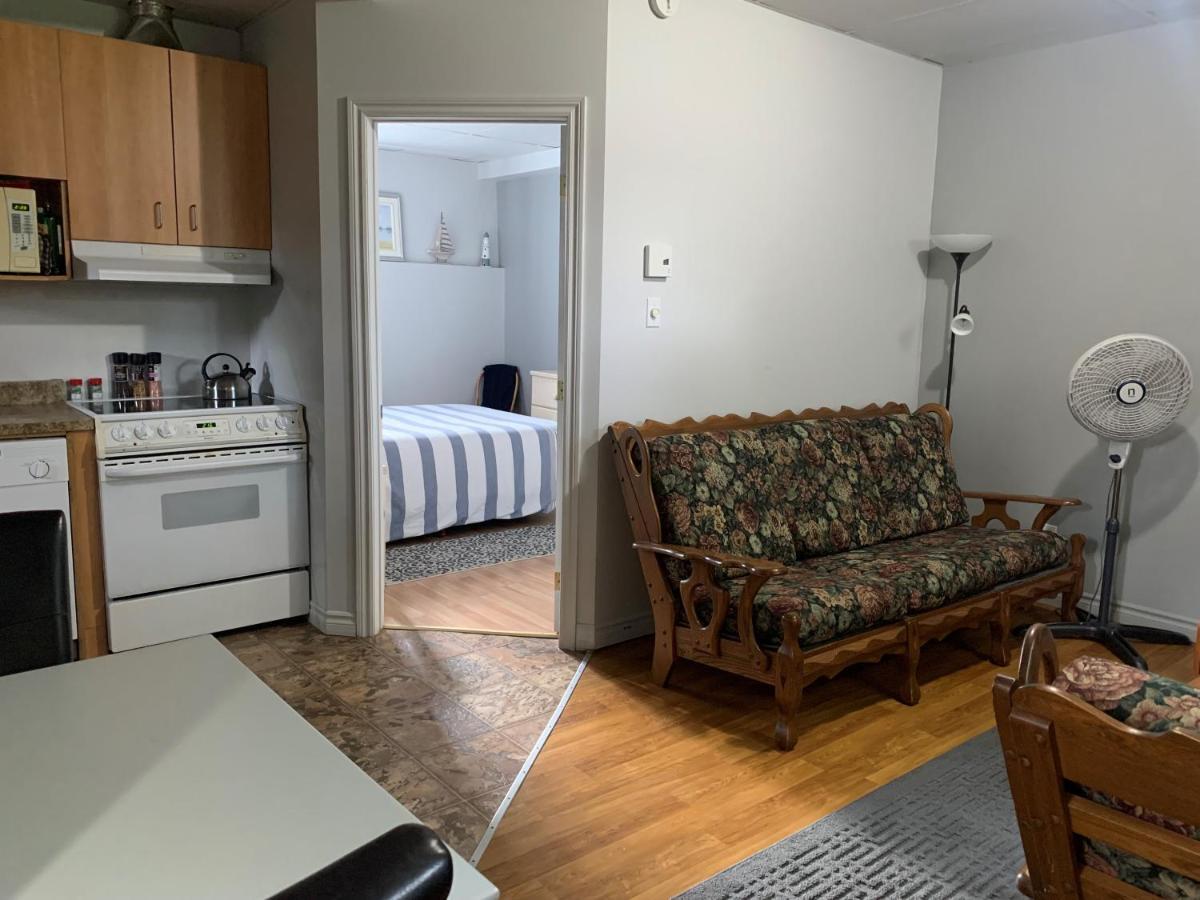 Logement 3 ,5 Entierement Prive Lac-Mégantic Екстериор снимка